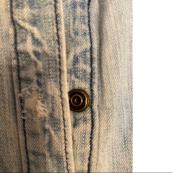 Elizabeth & James Small - Picture 8 of 16